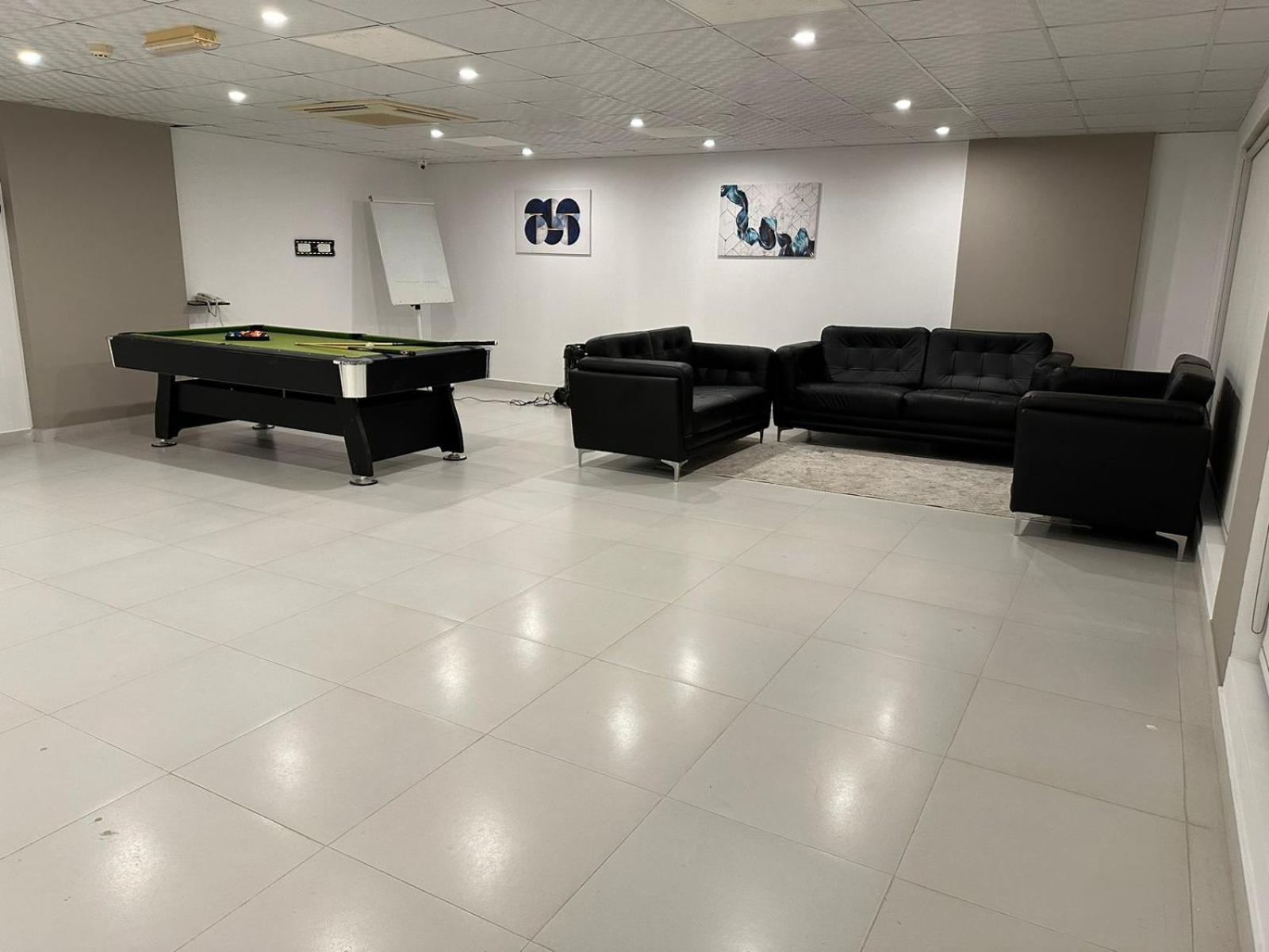 فندق مسقط هيلز المظهر الخارجي الصورة